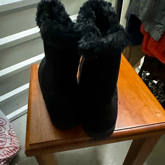 Universal Thread faux Suede and fur boot size 11w Nwt - Picture 2 of 5